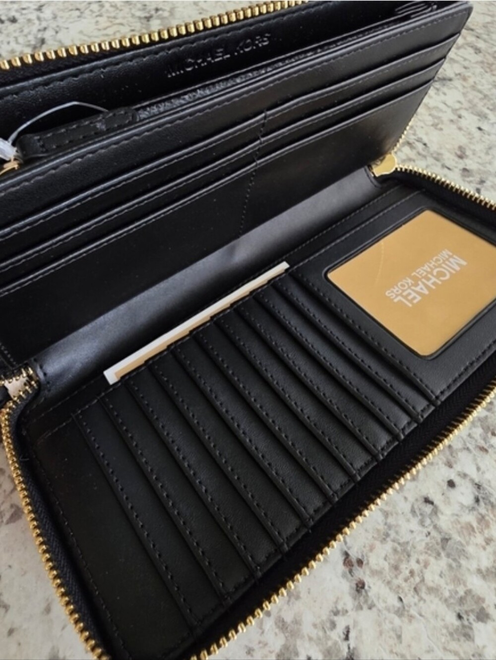 Michael Kors Jet Set Continental Black Wristlet Wallet - Picture 3 of 6